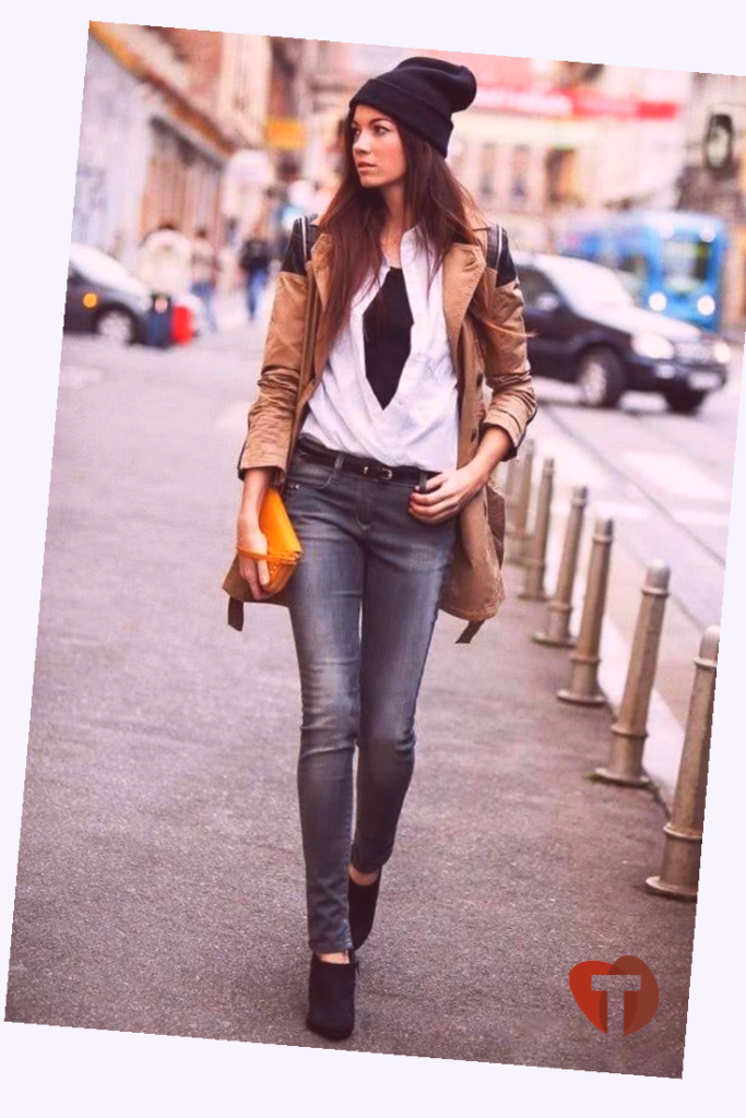 Женские джинсы и куртка в стиле кэжуал