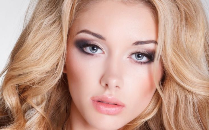 Естественный макияж глаз для блондинок